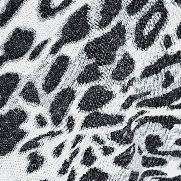 Coco Roja Black & Gray Animal Print Sleeveless Sweater Vest Top Size Large - Picture 11 of 12